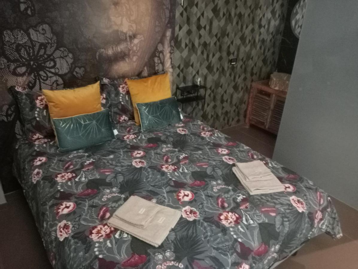 Suite Luxurya Bari Exterior foto