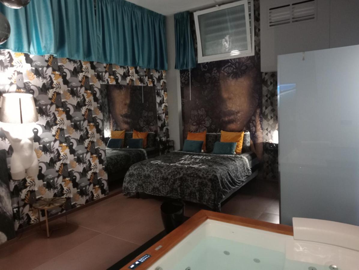 Suite Luxurya Bari Exterior foto